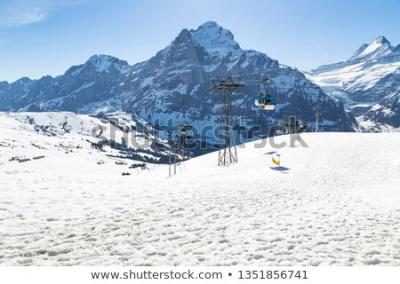 gondola-lift-tower-grindelwald-first-450w-1351856741